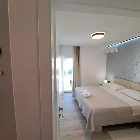 Paulina Harmony Rooms Seget Vranjica