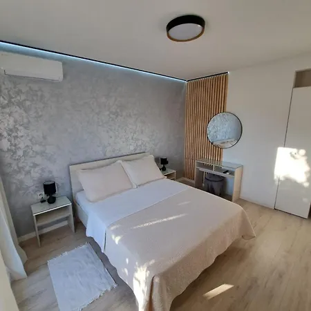 Guest house Paulina Harmony Rooms Seget Vranjica