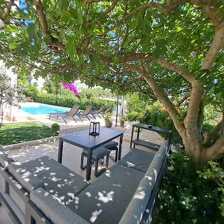 Guest house Paulina Harmony Rooms Seget Vranjica