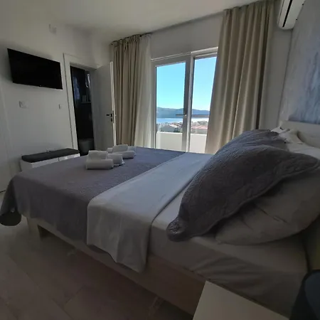 Paulina Harmony Rooms Guest house