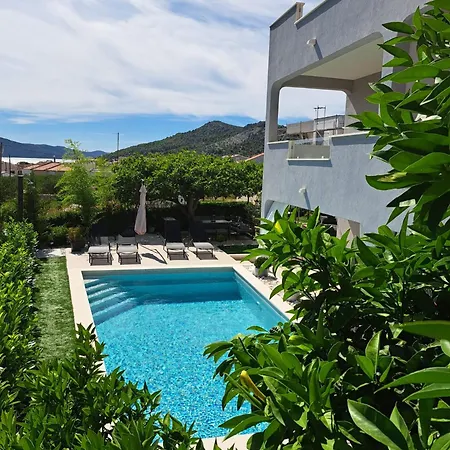 Paulina Harmony Rooms Guest house 3*