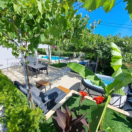 Paulina Harmony Rooms Seget Vranjica