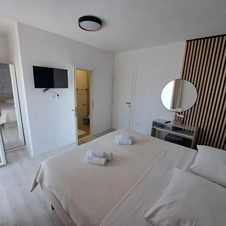 Paulina Harmony Rooms 3* Seget Vranjica